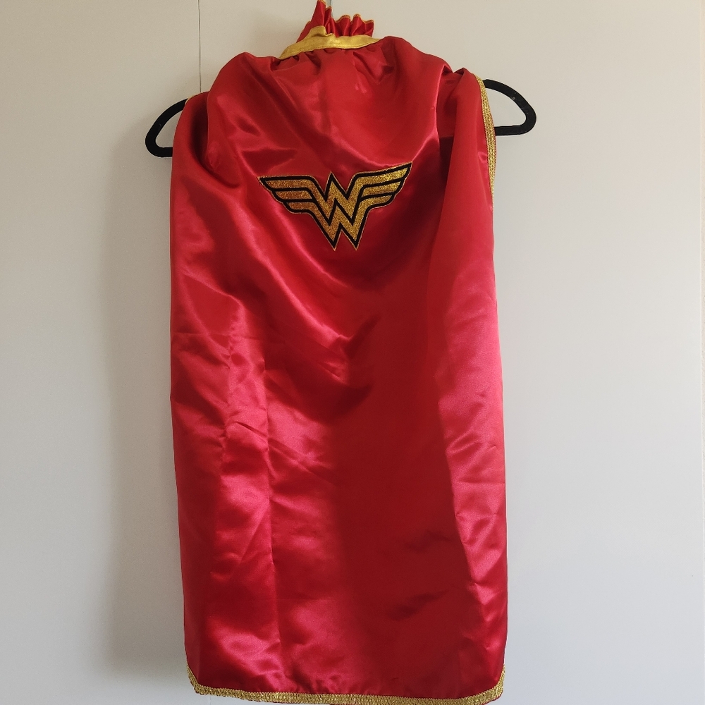 Rubie’s Wonder Woman Kids Dress Up Cape – Red Gold Logo Superhero Costume